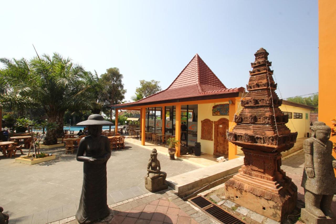 Ciptaningati Hotel Batu  Esterno foto
