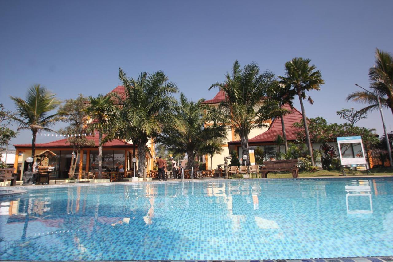 Ciptaningati Hotel Batu  Esterno foto