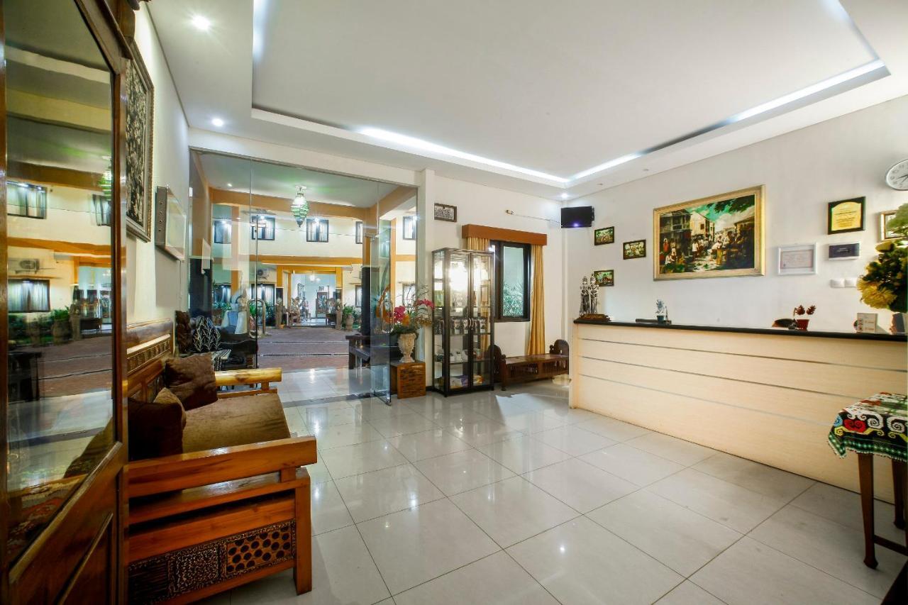 Ciptaningati Hotel Batu  Esterno foto