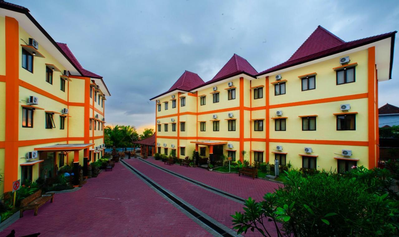 Ciptaningati Hotel Batu  Esterno foto